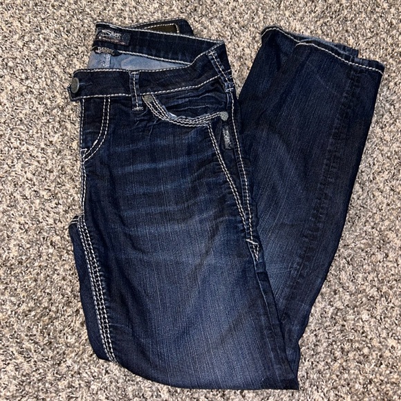 ❄️2/$10❄️Mid Skinny Silver Jeans - Picture 1 of 4